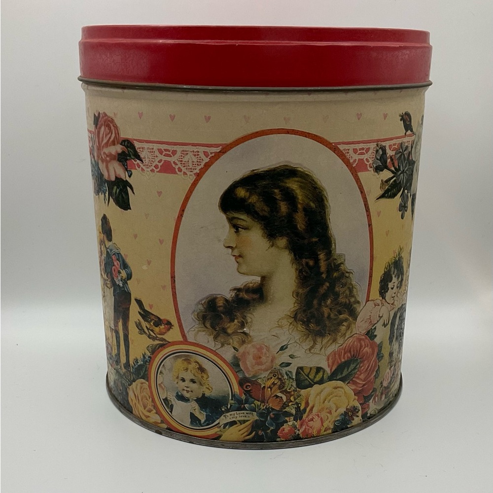 Vintage Knott’s Berry Farm Shortbread Tin with Red Lid